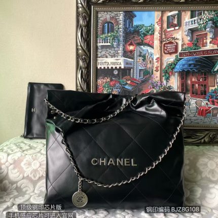 Chanel 22 Hobo Bag
