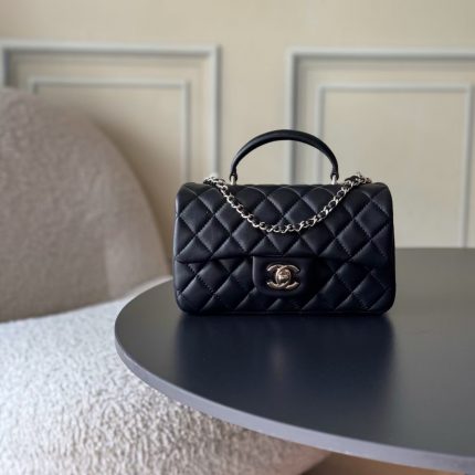 Chanel 21K Mini CF handle