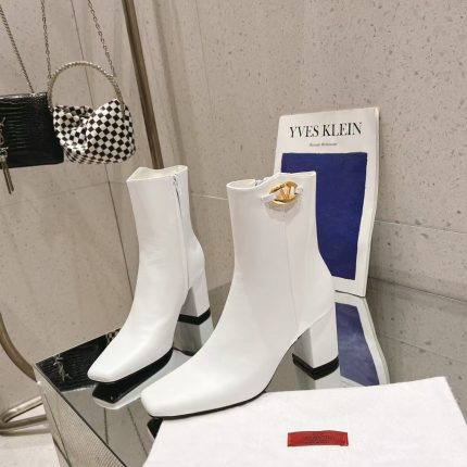 VALENTINO GARAVANI VLogo Bold 70 Leather Ankle Boots